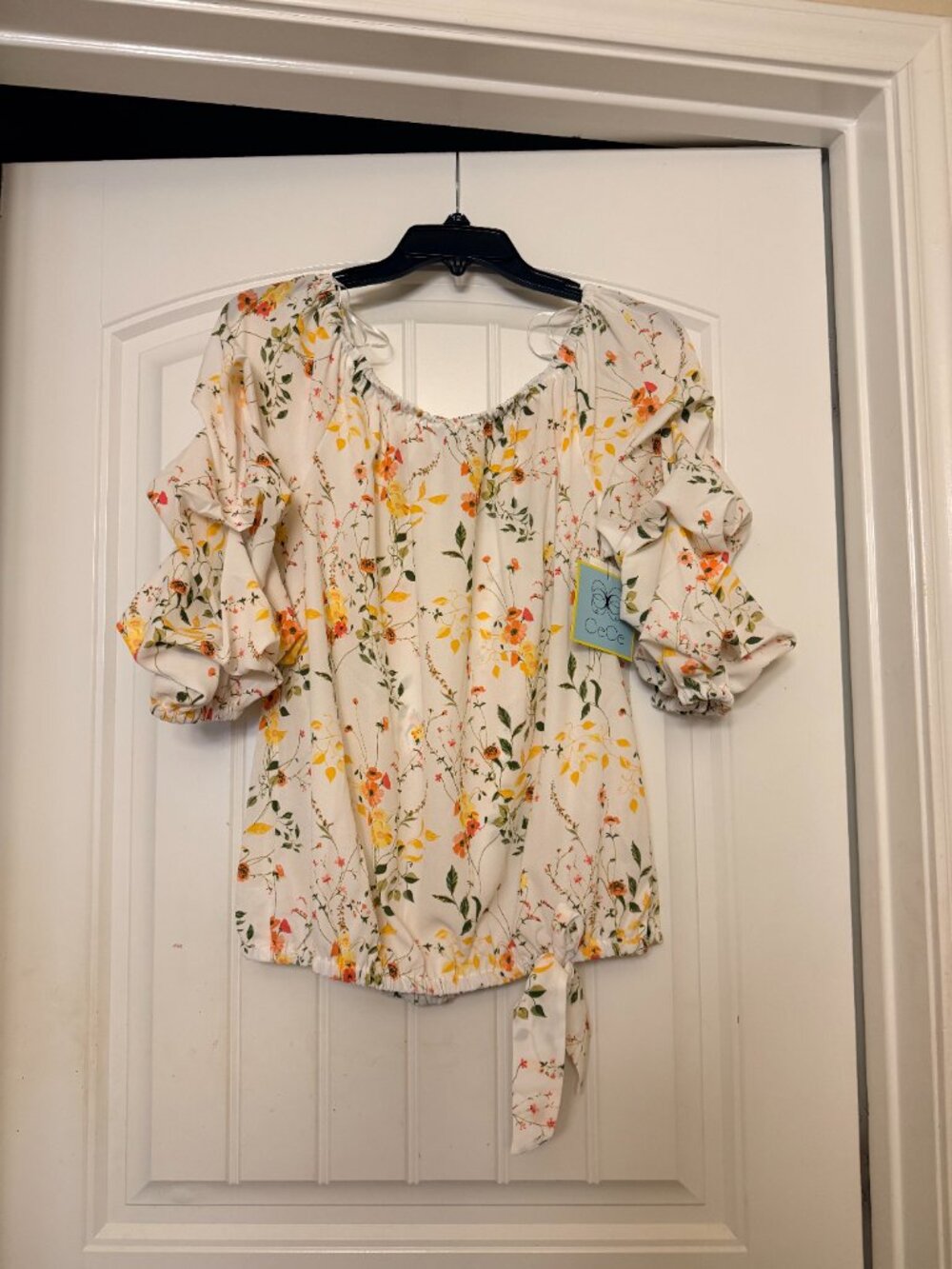 CECE - Off The Shoulder Long Balloon Sleeve Top With Self Tie